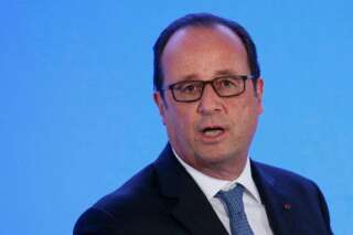 François Hollande en pré-campagne à Wagram: le dilemme du président-candidat
