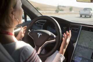 Accident mortel de Tesla: qui est responsable d'un accident de voiture autonome?