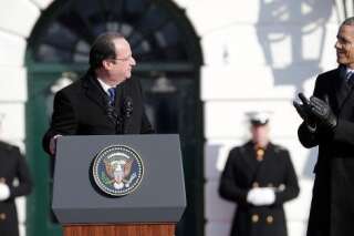 Anglais: Hollande s'en sort mieux que Barack Obama en français, même pour les petites blagues