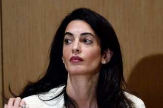 La femme de George Clooney, Amal Alamuddin, accuse l'Egypte de l'avoir menacée d'arrestation, les autorités démentent