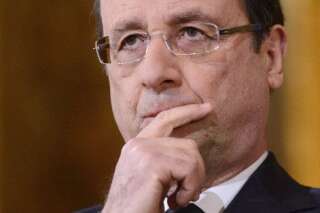 Remaniement, annonces télévisées, mesures fiscales: les pistes de François Hollande pour l'après-municipales