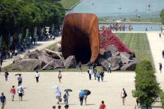 Anish Kapoor à Versailles : La grande sculpture polémique 