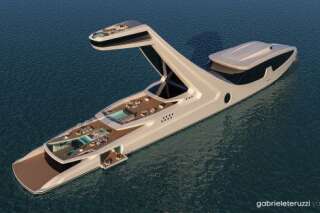 Un yacht futuriste avec une tour pour avoir une belle vue dans sa piscine