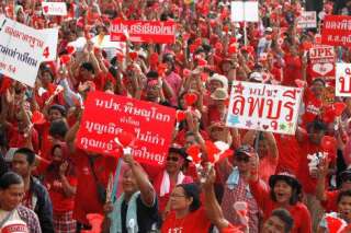 Crise en Thaïlande : à chaque revendication sa couleur de chemise