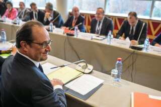 Pourquoi François Hollande s'obstine dans sa vision du dialogue social