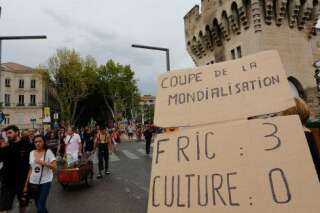 Grève des intermittents: deuxième journée de mobilisation dans les festivals, six spectacles annulés à Avignon