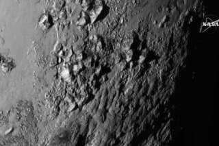 PHOTOS. Pluton: de premières images haute-résolution de New Horizons révélées par la Nasa