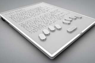 PHOTO. La tablette tactile entièrement en braille 