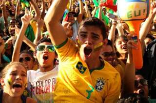 VIDÉOS. Coupe du monde 2014: les supporteurs du Brésil sont très bruyants quand ils célèbrent un but