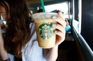 Non, Starbucks ne vous escroque pas en mettant trop de glaçons dans ses boissons