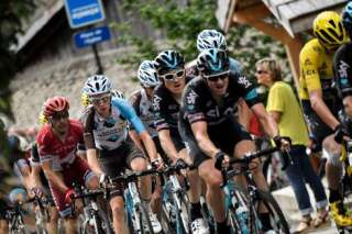 Arrivée du Tour de France 2016 : l'Espagnol Ion Izagirre gagne à Morzine, Romain Bardet reste dauphin pour l'ultime étape