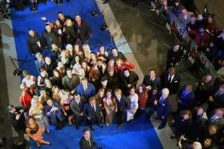 PHOTO. A la première de Zoolander 2, Ben Stiller bat le record du plus long... selfie stick
