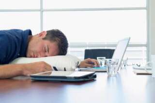 Somnolence au travail : cinq astuces pour être en forme après votre pause déjeuner