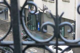 Un homme armé d'un hachoir de boucher abattu devant un commissariat du 18e à Paris