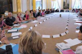 Couacs au gouvernement : les cinq règles édictées par Hollande et Ayrault