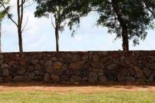 Mark Zuckerberg construit un grand mur à Hawaï et gâche la vue de ses voisins