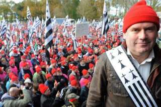 Bretagne : Ayrault peut-il enterrer le mouvement des bonnets rouges?
