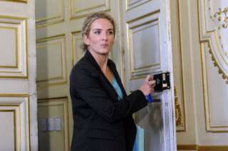 Delphine Batho démissionnée: François Hollande fait un exemple, les écolos restent au gouvernement