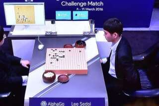Le champion du monde du jeu de go perd son match face à l'ordinateur AlphaGo de Google