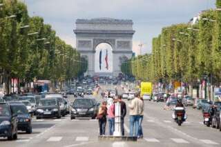 PHOTOS. Champs-Elysées ne sont que la 3ème avenue la plus chère du monde