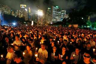 PHOTOS. 25 ans de Tiananmen : des dizaines de milliers de personnes se rassemblent à Hong Kong