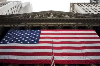 PHOTOS. Le New York Stock Exchange (NYSE) suspend ses échanges à Wall Street, mais exclut une cyberattaque
