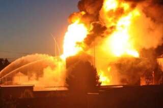 PHOTOS. Ukraine: gigantesque incendie d'un dépôt pétrolier près de Kiev, plusieurs morts