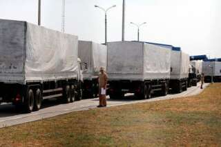 Ukraine: les premiers camions du convoi d'aide humanitaire retournent en Russie