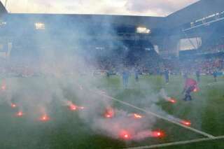 Bagarres, fumigènes... Les supporters de la Croatie perturbent le match qu'ils étaient en train de gagner contre la République tchèque