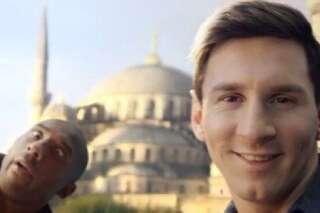 VIDÉO. Lionel Messi et Kobe Bryant en pleine bataille de selfies dans une publicité pour Turkish Airlines