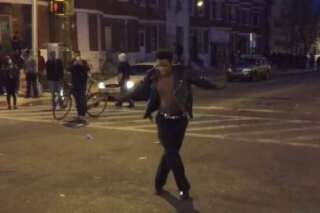 VIDÉO. Cet homme danse sur du Michael Jackson pendant les émeutes à Baltimore