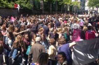 PHOTOS. Journée de la jupe: face à face tendu à Nantes entre la Manif pour tous et des lycéens