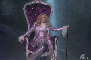 VIDÉO. Madonna vivement critiquée après son hommage à Prince aux Billboard Music Awards 2016