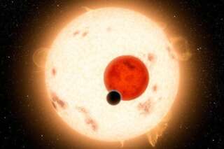 Découverte d'une planète avec une masse, une orbite et des températures hors du commun: Kepler-432b