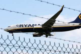 Travail dissimulé: Ryanair condamné à payer une amende de 200.000 euros et à près de 10 millions d'euros de dommages et intérêts