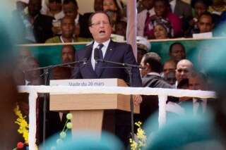 VIDÉO. François Hollande acclamé au Mali lors de la fête d'investiture du nouveau président Ibrahim Boubacar Keïta