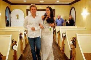 PHOTOS. Jon Bon Jovi au mariage d'une fan pour réaliser son rêve