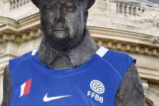 PHOTOS. Nike condamné à verser 67.500 euros pour avoir habillé Churchill avec un maillot de basket