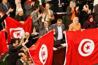 Tunisie: une nouvelle Constitution et un nouveau gouvernement doivent emmener le pays vers des élections en 2014