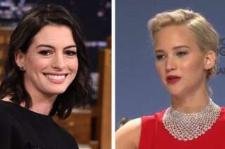 Anne Hathaway vole à la rescousse de Jennifer Lawrence, critiquée sur Twitter pour son attitude aux Golden Globes