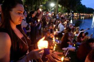 Les habitants d'Orlando rendent hommage aux victimes de la tuerie du club gay