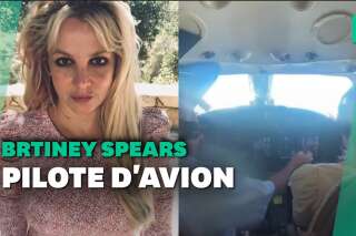 Libérée de la tutelle de son père, Britney Spears pilote un avion