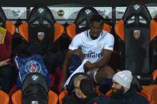 L'entrée en jeu surréaliste (et interminable) d'Aurier lors de Lorient-PSG