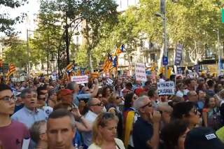 À Barcelone, le roi d'Espagne Felipe VI et Mariano Rajoy copieusement hués