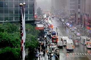 New York: un hélicoptère s'écrase à Manhattan sur un building