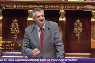 Pour défendre les gilets jaunes, Jean Lassalle a (encore) chanté à l'Assemblée