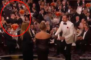 Aux Golden Globes, le baiser passionné entre Ryan Reynolds et Andrew Garfield n'a pas échappé aux caméras