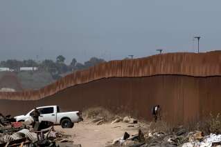 Trump décroche 3,6 milliards pour son mur à la frontière avec le Mexique