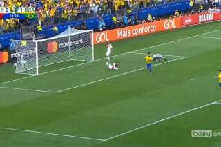 Pérou-Brésil: le but gag de Firmino en Copa América