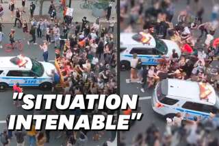 Manifestations pour George Flyod: À New York, une voiture de police fonce dans une foule